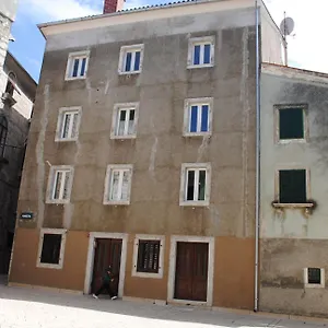 Piazzetta 4*, Cres Kroatien