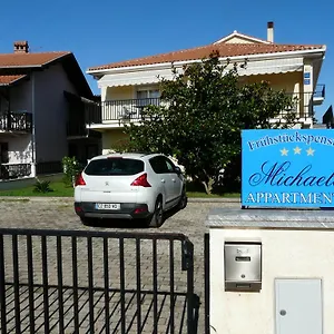 Apartments&rooms Michaela 3*, Fažana Kroatien